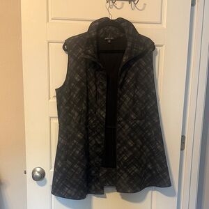 Stylish Women's Black Plaid Vest